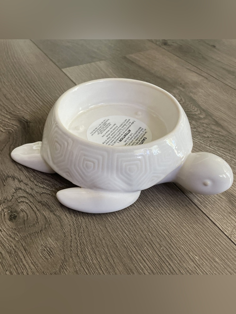 Bath & Body Works NEW ceramic sea turtle 3-wick candle holder in creamy white